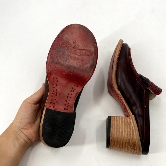 Freebird 8 Collins Red Heeled Mules - Picture 7 of 8